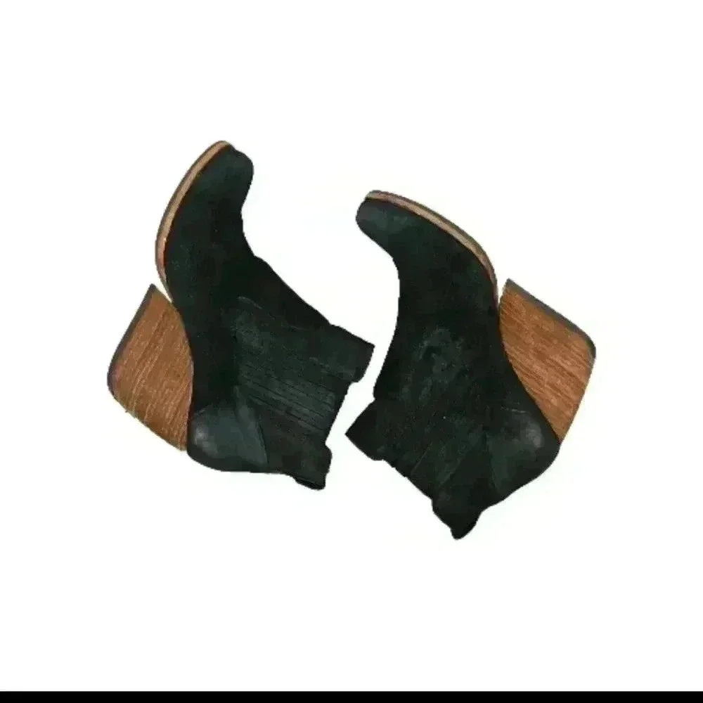 KORK-EASE Women's Black Suede Chandra Stacked Wooden Heel Boot 8
